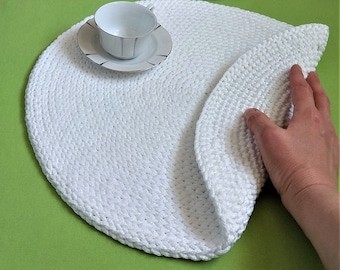 White crochet placemat Round placemats Crochet table mat Placemats sets Kitchen decor Crochet table mat 15 inch diameter Housewarming gift