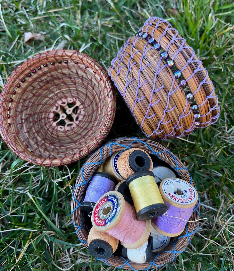 Pine Needle Mini Bowl with Nut Slice Center,Pine Needle Basket kit,Basket Weaving kit image 5