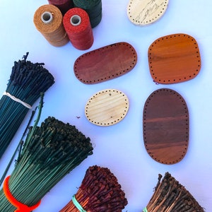 DIY-kit med spiralformade tallnålskorg: Nybörjarpyssel med exotiskt trä bild 6