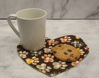 Heart Shaped Cotton Mug Rug, Handmade Coffee Mat (8x9 Inches)