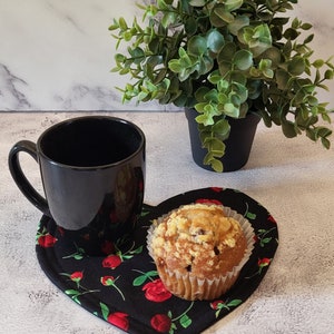 Mug Rug Heart Design, Coffee & Tea Snack Mat, 8x9 In, Lovely Handmade Gift