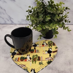 Mug Rug Heart Design, Coffee & Tea Snack Mat, 8x9 In, Lovely Handmade Gift