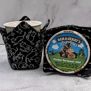 Black Cat Pint Cozie: Handmade Quilted Ice Cream Cover