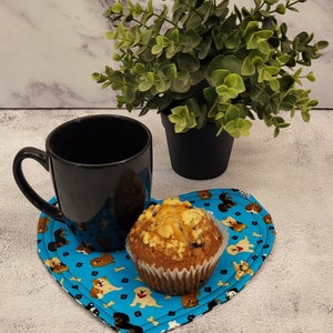 Mug Rug Heart Design, Coffee & Tea Snack Mat, 8x9 In, Lovely Handmade Gift