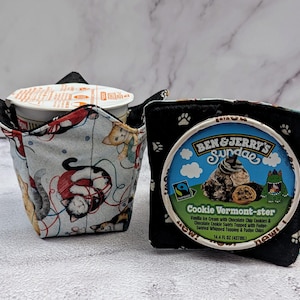 Handmade Quilted Ice Cream Pint Cozy: Playful Cats Fabric