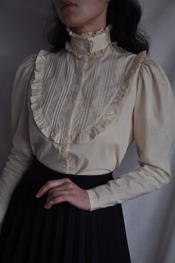 Laura Ashley vintage blouse/Victorian blouse/Edwar
