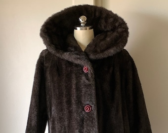 1950's Vintage Faux Fur Dark Brown Coat with Wired Collar