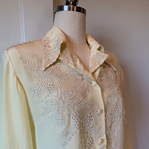 Vintage 70er Jahre Gelbe Pfingstrose Shanghai Seidenbluse
