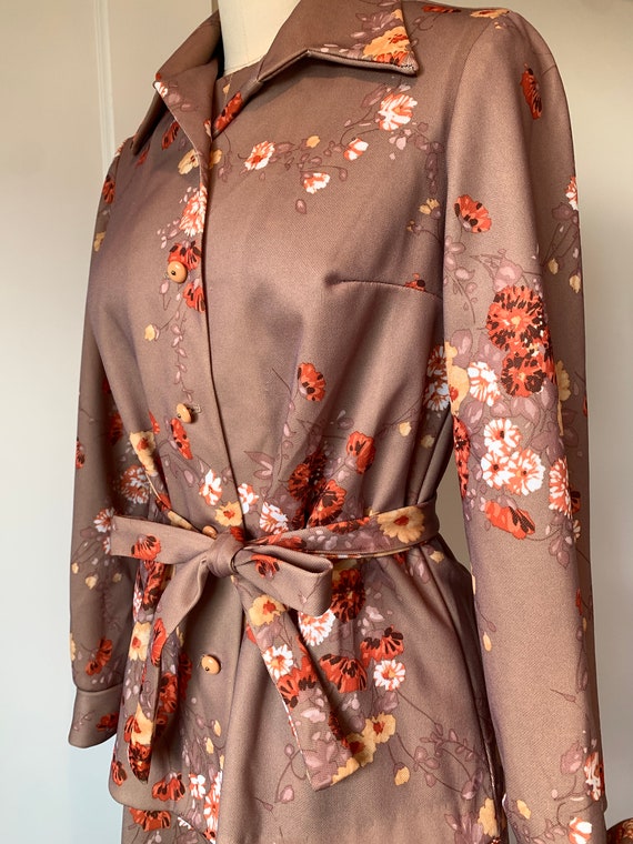 70's Floral Dress Suit with Matching Belt - image 10