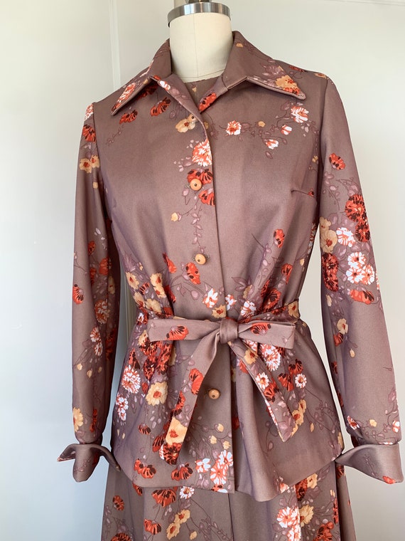 70's Floral Dress Suit with Matching Belt - image 6