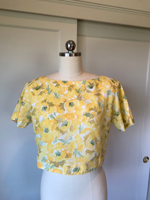 Vintage 60's Yellow Floral Button Back Short Top