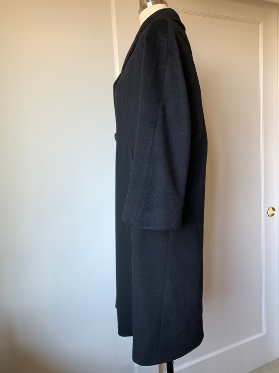 Vintage Black Wool Winter Coat with Large Sculpte… - image 5