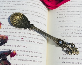 Witchy Spoons | Sea Witch Crystal Tea Spoon | Witchcraft | Tasseography | Herbal Tea spoon | Fairy Tale | Witches Brew | Magik Spell Casting