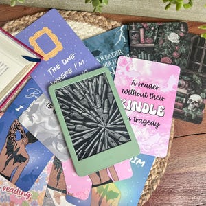 Dragon Kindle Insert | fantasy reader kindle accessories | bookish gift for reader | dark romance book lover merch | kindle paperwhite skin bild 4