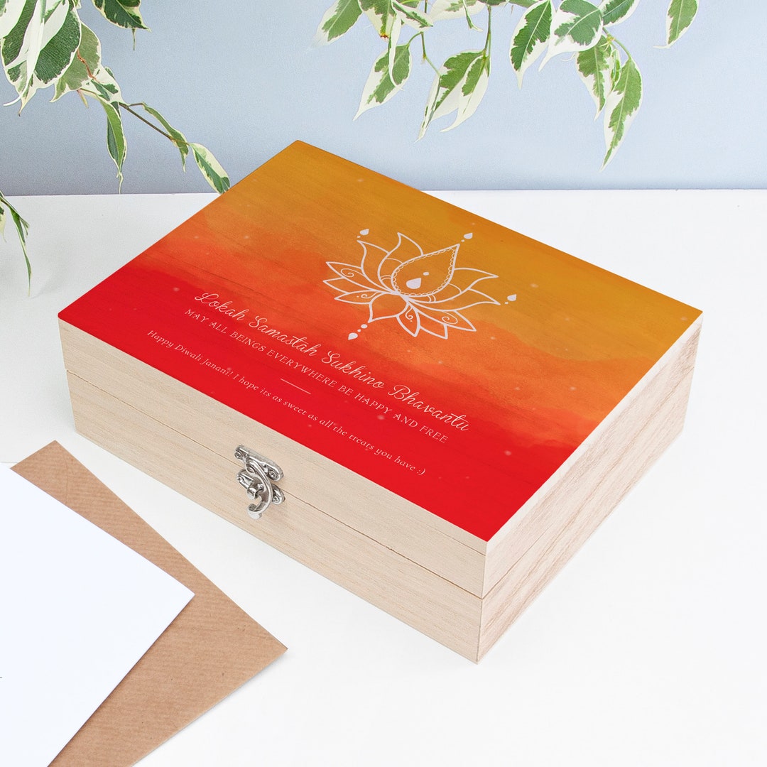 Diwali Gift Hamper - Festive Lotus Wood Hanging With Clay Pot Candles (2 Curated Products)