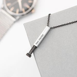 Collier en argent personnalisé à pendentif capsule message caché pour homme