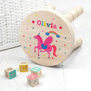 Gepersonaliseerde houten kruk eenhoorn, kinderkamerdecoratie