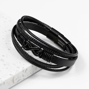 Pulseira de couro preta infinita personalizada para homens