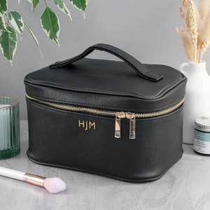 Kunstleer make-uptasje met monogram