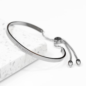 Pulsera de plata personalizada con afirmación
