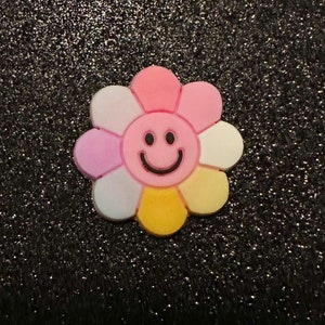 Smiley Daisy Shoe Charm