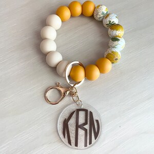 Fashion Accessory Silicone Keychain Wristlet Beaded Bracelet Design Sunflower Pattern Key Holder Boho Style Modern Look Practical Gift Teacher Appreciation Present Everyday Use Item Car Key Accessory Durable Construction Gold Hardware