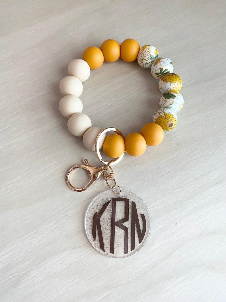 Fashion Accessory Silicone Keychain Wristlet Beaded Bracelet Design Sunflower Pattern Key Holder Boho Style Modern Look Practical Gift Teacher Appreciation Present Everyday Use Item Car Key Accessory Durable Construction Gold Hardware
