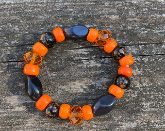 Orange and black fall Halloween bracelet **5.99 deal**
