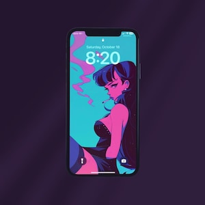 Può includere: Smartphone che mostra un'illustrazione digitale di una donna con capelli scuri e una sigaretta, su sfondo turchese e rosa. Lo schermo mostra la data e l'ora: sabato 18 ottobre, 8:20.