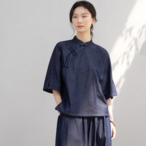 Indigo dünnes Fünf-Ärmel-Oberteil mit Knöpfen im chinesischen Stil