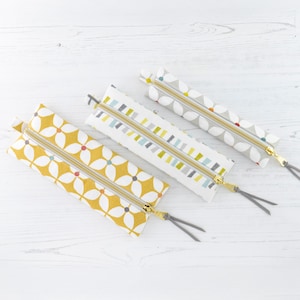 Mina Pencil Case PDF Sewing Pattern / Sewing Tutorial / Flat Zipper Pouch / Cosmetic Bag / 3 Sizes / DIY / Instant Download / Project Bag