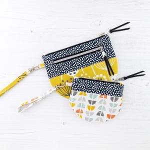 Lexie Wristlet PDF Sewing Pattern / Sewing Tutorial / Zipper Pouch / Zipped Clutch Bag / 2 Sizes / DIY / Instant Download / Purse Pattern