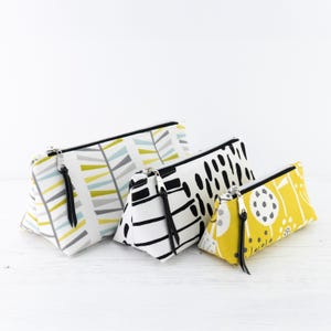 Iris Zipper Pouch PDF Sewing Pattern / Sewing Tutorial / Toiletry Bag / Cosmetic Bag / 3 Size / DIY Craft / Instant Download / Project Pouch