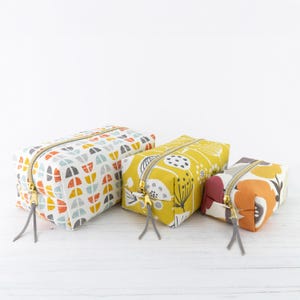Demi Boxy Bag PDF Sewing Pattern / Sewing Tutorial / Boxy Zipper Pouch / Cosmetic Bag / 3 Sizes / DIY Craft / Instant Download / Project Bag