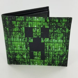 Cartera plegable personalizada de cuero genuino hecha a mano con parche inspirado en videojuegos. Cosida a mano, regalos únicos. Totalmente impresa con láser.