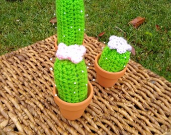 Crochet Cactus Pincushion