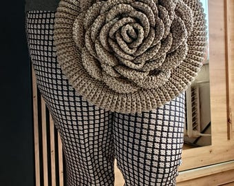 Macrame Lurex Cotton Rose Bag - Hand-Knitted Sparkle Clutch - Unique Handmade Purse