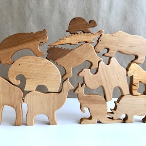 Wooden African animals toy set Safari animals play set