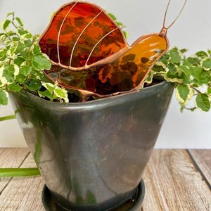 Handmade Stained Glass Snail Plant Buddy – Copper Garden Stake – Cute Plant Ornament – Whimsical Plant Gift – Indoor Outdoor Decor