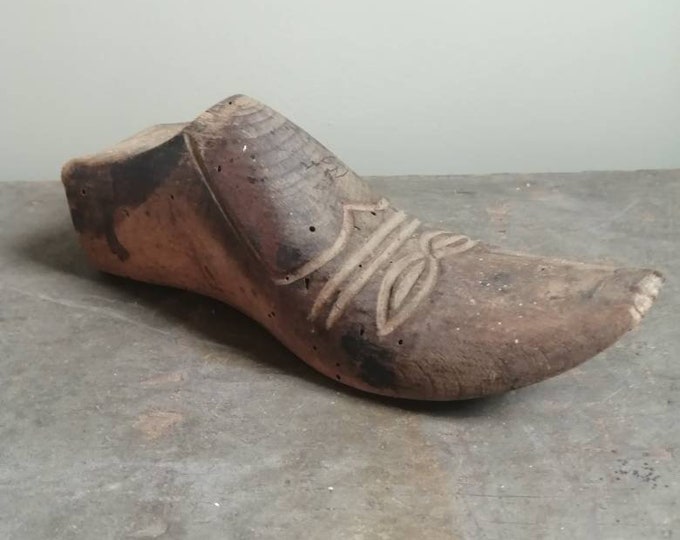 Antique French wooden cobblers shoe form keep or last