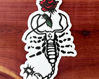 Sticker scorpion et rose - Design linogravure - Sticker vinyle gothique inspiré des tatouages - Impression artistique sculptée à la main - Décalcomanie botanique sombre