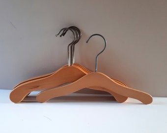 Unique Vintage Set of Six Natural Wood Children&#39;s Wardrobe Clothes Hangers (2 sizes)