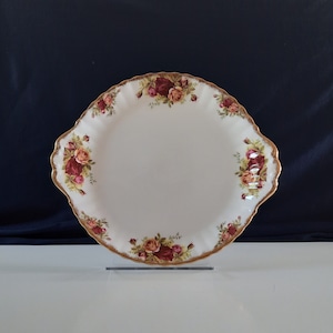 Beautiful Vintage Royal Albert &#39;Old Country Roses&#39;  Cake Plate