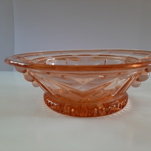 Lovely Art Deco 1930s Pink Pressed Glass Sweet/Snack Bowl