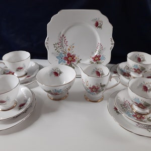 Pretty Vintage Gladstone Bone China Tea Set Trios x4, Milk Jug, Creamer and Cake Dish