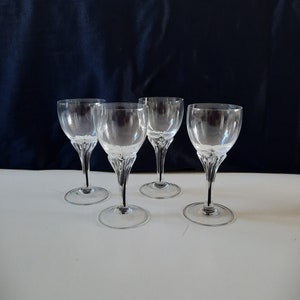 Lovely Vintage Set of Four Sherry/Aperitif/Port Glasses
