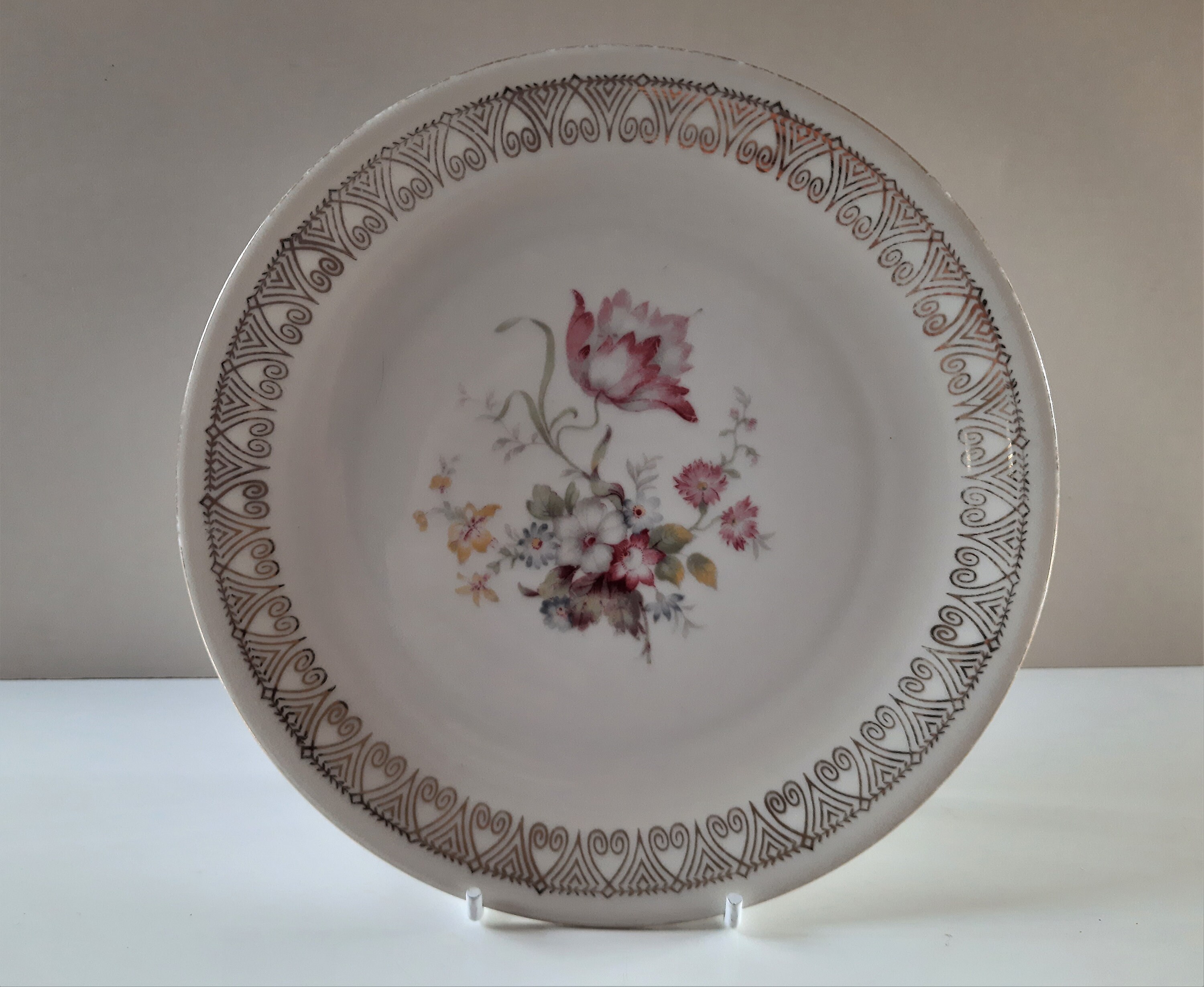 Sold at Auction: Piattino per tazza Castelli, bottega Grue, seconda