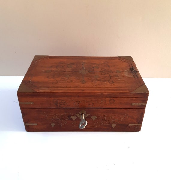 Vintage Indian Wood Jewellery Box with Brass Inla… - image 4