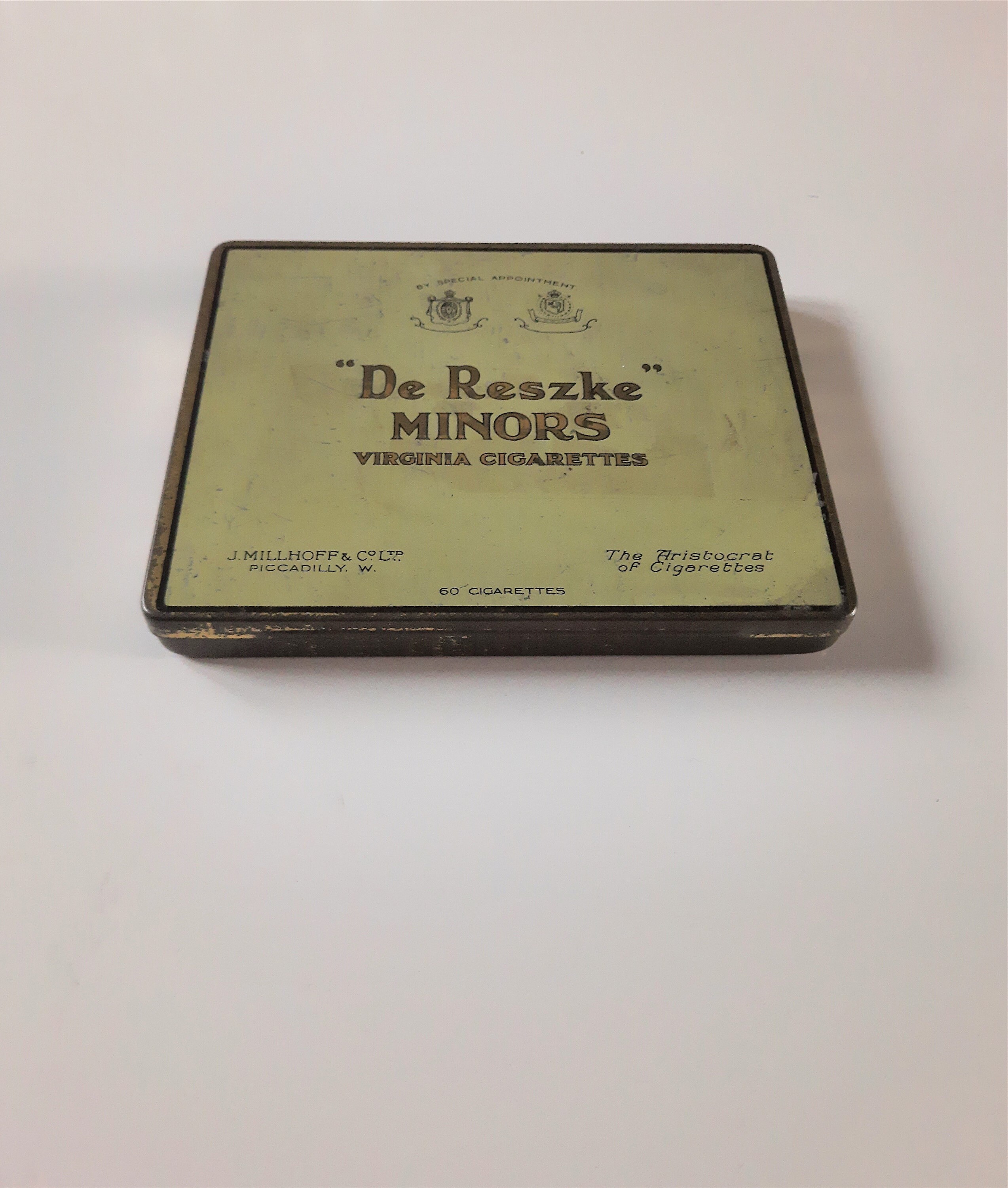 Collectable Vintage De Reszke Virginia Cigarette Metal Tin, by J Millhoff &  Co Ltd Piccadilly