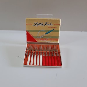 Vintage Boxed 'Little Fish - High Class' Cocktail Forks/Picks with Red/White Plastic Handles, Hors d'Oeuvres Picks